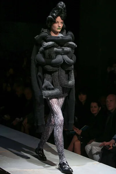 Look 9